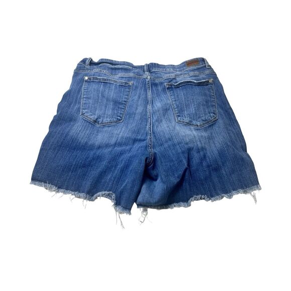 Judy Blue High Rise Patch Destroyed 3XL Woman’s Denim Shorts - Picture 4 of 4